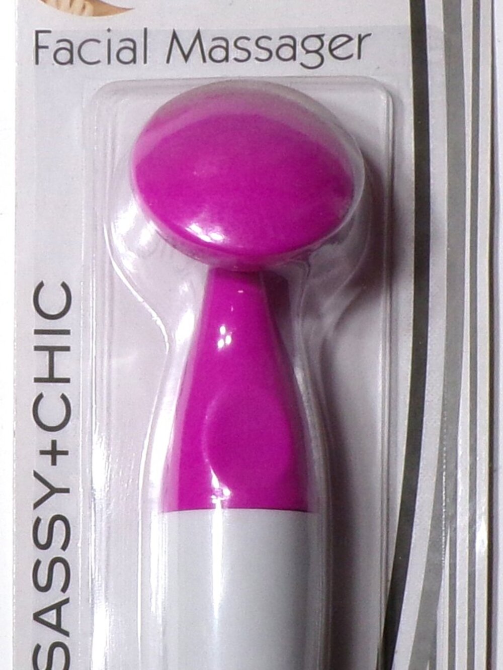 Sassy + Chic Battery-Operated Facial Massager, 1 pc (Pink)